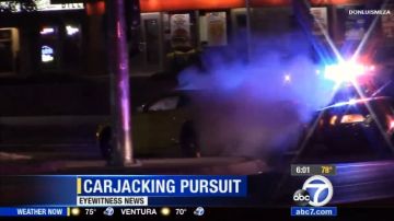 El conductor terminó chocando contra una patrulla del LASD.