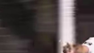 De antología el gol de Raúl.