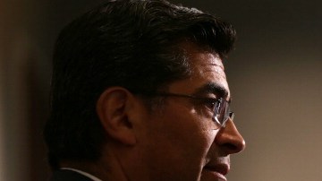 Xavier Becerra se convirtió en enero de 2017 en el primer Fiscal General latino de EEUU