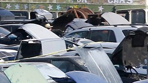 10/30/15 /SUN VALLEY/From doors, radiators, starters or hard-to-get auto parts could be found at U Pick Parts in Sun Valley. For more than a half-century U Pick Parts has served San Fernando Valley residents and Hollywood filmmakers. The landmark will be closing its doors Jan. 1 2016. (Photo by Aurelia Ventura/La Opinion)