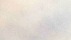 Encapuchados se enfrentan con bombas molotov con miembros de la Policía Federal en el Zócalo de Ciudad de México, durante la marcha por el aniversario de la matanza de Tlatelolco.