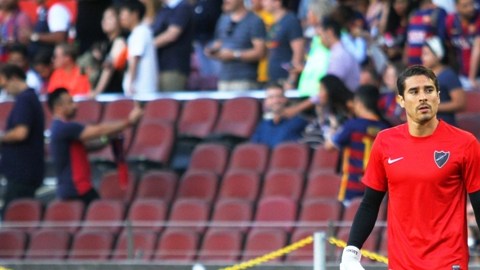 Los colores le sientan bien a 'Paco Memo'.