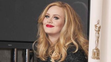 Adele ha dado en Twitter más detalles sobre su tercer disco.