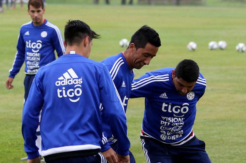 Los paraguayos enfrentan a una Argentina disminuida.