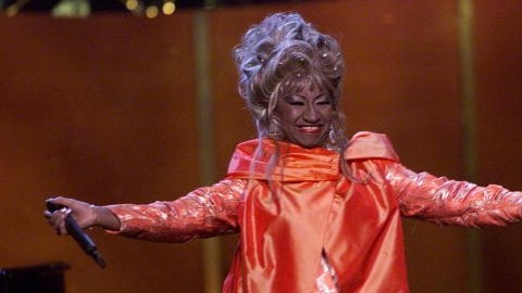 La cantante cubana Celia Cruz sigue siendo una de las cantantes latinas más famosas.