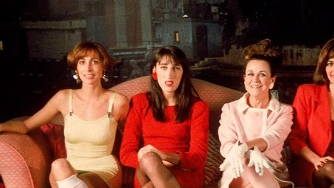 Este fue el elenco de "Mujeres al borde de un ataque de nervios", protagonizada por Carmen Maura en la esquina de la derecha.