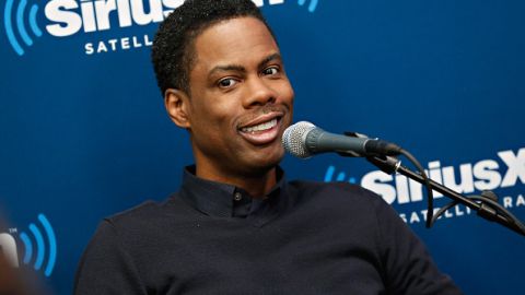 El comediante Chris Rock se ríe de las malas decisiones del basquetbolista en las redes sociales.