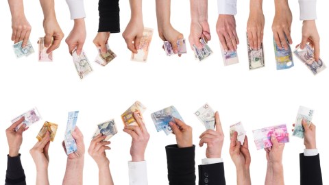 La SEC abre las puertas a la inversión a pequeños ahorradores./Shutterstock