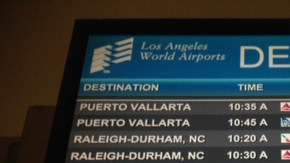 Vuelos cancelados de LAX a Puerto Vallarta.