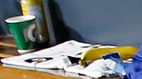 Andre Ethier aparece en un desolado dugout de los Dodgers tras la dolorosa eliminación ante los Mets.