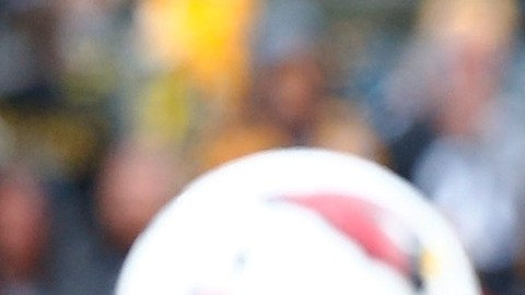 Alejandro Villanueva (78) entró de emergencia el domingo pasado contra Arizona para ser el tackle izquierdo del quarterback Landry Jones y los Steelers.