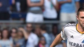 Robbie Keane marcó y terminó la temporada con 20 goles, su mejor marca en la MLS.