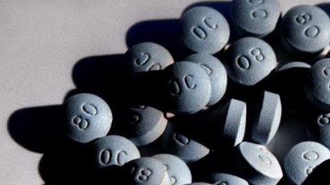 Al menos 25 ppersonas han denunciado que Thota se les insinuó y les recetó medicamentos que no necesitaban. Dos de sus pacientes se volvieron adictas a la heroína por culpa suya (Foto: Twitter/@got_pills)