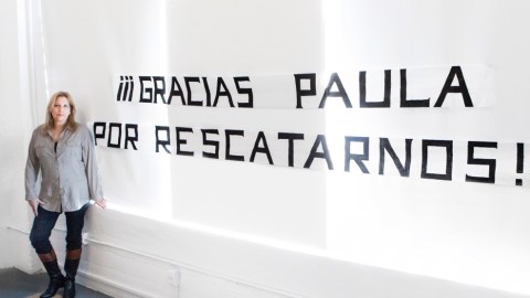 La presidenta dice que se quedó con lagrimas de felicidad al ver este cartel hecho de toallas de papel que le hicieron algunos trabajadores.