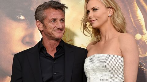 De novios, Sean Penn y Charlize Theron asistieron a varios eventos públicos. Pero no formalizaron su amor en el altar.