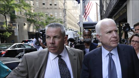 senador mccain elecciones