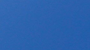 El sistema utiliza cámaras de vigilancia en lugares públicos para rastrear las placas de autos. (Aurelia Ventura/La Opinion)