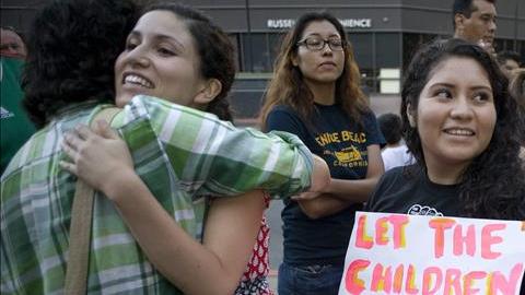 Cerca de 300 detenidos en la cárcel de Adelanto en California participan en una huelga de hambre esta semana.