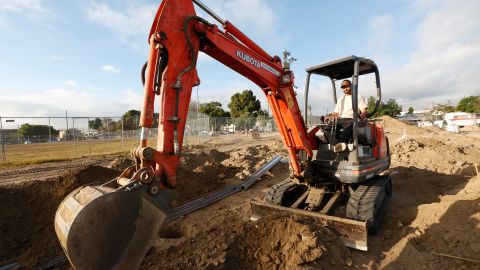 Una excavadora como la que se usaba en la zona de construcción.