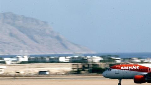 Putin dio hoy luz verde a la recomendación del FSB de suspender los vuelos a Egipto hasta que se establezcan las causas del siniestro del Airbus A-321.