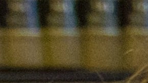 La inmigrante mexicana Olivia Ortiz Chávez sonríe al escuchar información sobre la nueva ley que le permitirá pedir un perdón por haber vivido como indocumentada.