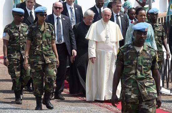 El papa Francisco a su llegada a la Bangui, capital de la República Centroafricana.