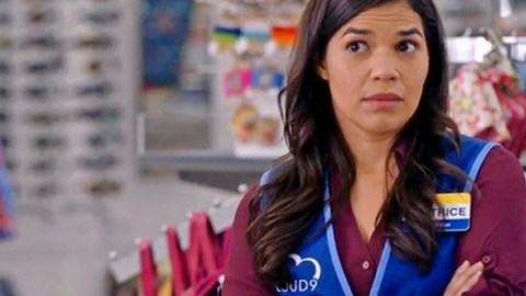 América Ferrera es Amy en la nueva serie cómica 'Superstore'.