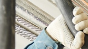 33% de los puestos de trabajo en instalación de equipamiento eléctrico tardan más de tres meses en cubrirse./Shutterstock