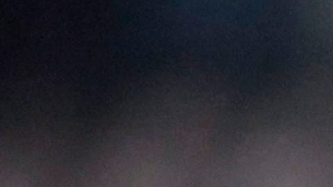 Neymar hace una reverencia a Ronaldinho en un duelo en el que se enfrentaron en 2012 en el campeonato brasileño.