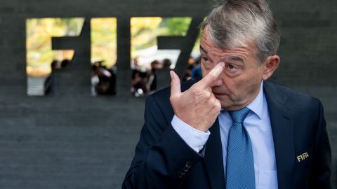 El presidente de la DFB, Wolfgang Niersbach, niega las acusaciones.