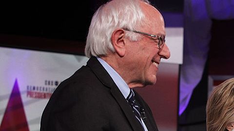 Los candidatos presidenciales demócratas, el senador Bernie Sanders y Hillary Clinton, ya tienen sus corridos mexicanos.