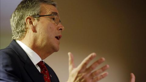 Bush es el favorito de los Super PACS pero no de las encuestas.