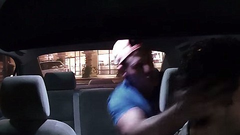El ataque fue captado en video.