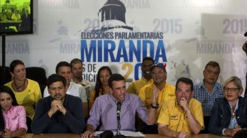 Capriles pide a Maduro ponerse "a la orden" del Parlamento electo