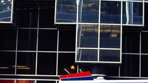 Fotografía tomada al "Tamale Spaceship", un pequeño camión que se asemeja a una nave espacial.