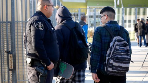 El sindicato de maestros y el Distrito Escolar sigue enfrascado en una lucha contractual que podría llevarlos a la huelga. (@Aurelia Ventura)