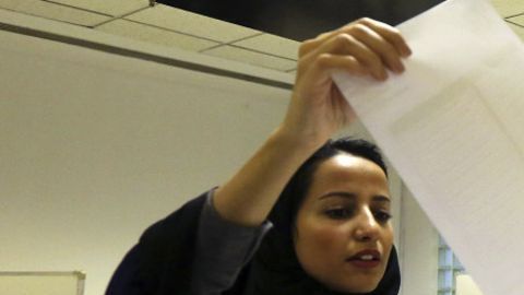 151213083209_arabia_saudita_elecciones_voto_mujeres_624x351