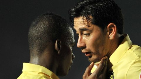 Casi se arman los golpes entre Quintero y Sambueza.