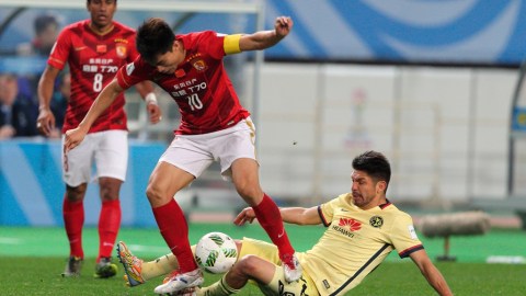 Oribe Peralta marcó el gol del América que cayó en el primer partido ante el campeón de China.