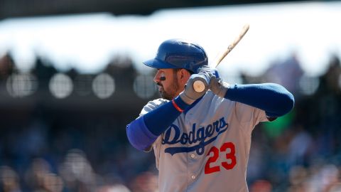 Para Adrián González los Dodgers no tienen competencia en el Oeste.