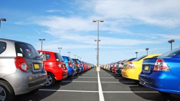 California es uno de los estados con mejores leyes para proteger a compradores de autos. /Shutterstock