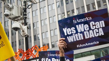 Los programas DACA y DAPA beneficiarían a  millones de inmigrantes indocumentados.