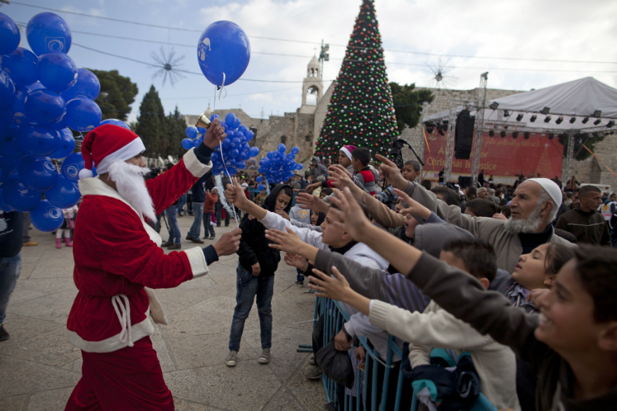 En países asiáticos con mayoría musulmana existen regulaciones diferentes sobre la celebración pública de la Navidad.