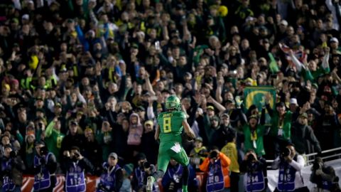 Hace un año, Marcus Mariota y los Ducks de Oregon ganaron el Rose Bowl contra Florida State.