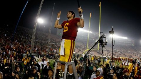 El 1 de enero de 2009, Mark Sánchez tuvo cinco touchdowns para un triunfo sobre Penn State en el Rose Bowl.