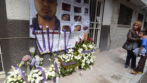 Ofrenda floral para recordar a las v{ictimas a dos años del suceso.