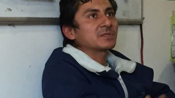 Héctor López, de 32 años, siente muy tristeza durante la Navidad. Añora su tierra y sus padres.