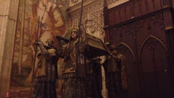 La tumba de Cristobal Colón dentro de la Catedral de Sevilla. /FRANCISCO CASTRO