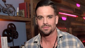 Mark se dio a conocer como actor en la popular comedia musical “Glee”.