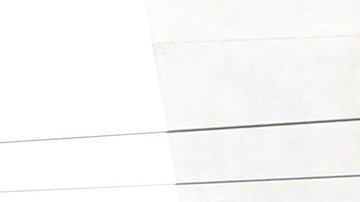 La Reina del Desfile de las Rosas y su corte viajan en la Línea Dorada de Metro en Pasadena.